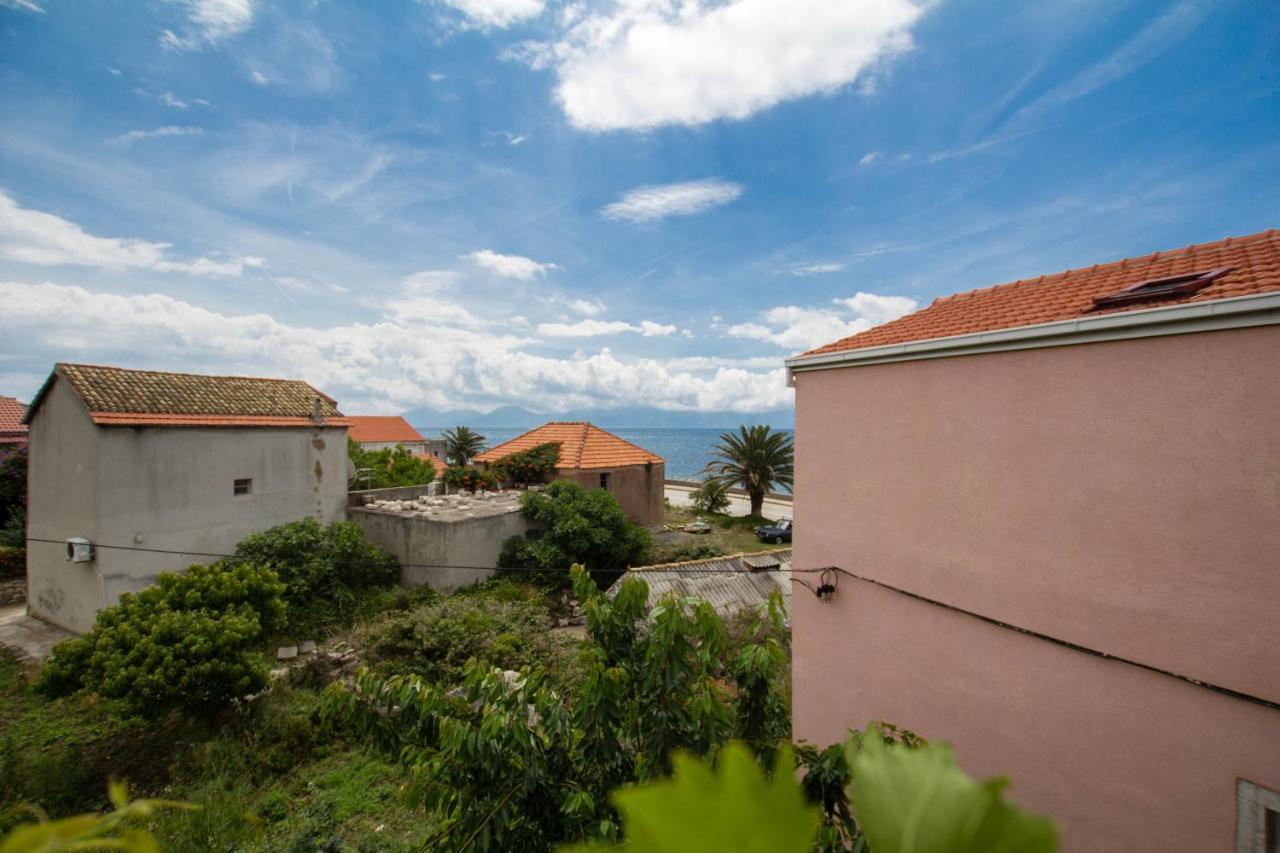 Apartment By The Sea Sucuraj, Hvar - 566 *